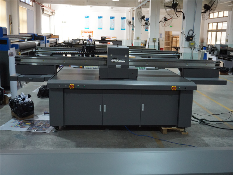 萬能打印機應用廣泛是創業的好項目(圖1) 萬能打印機應用廣泛是創業的好項目(圖1)